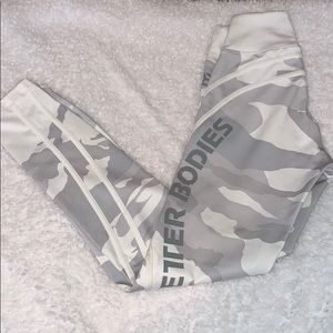 High-waisted white camo better bodies leggings XS